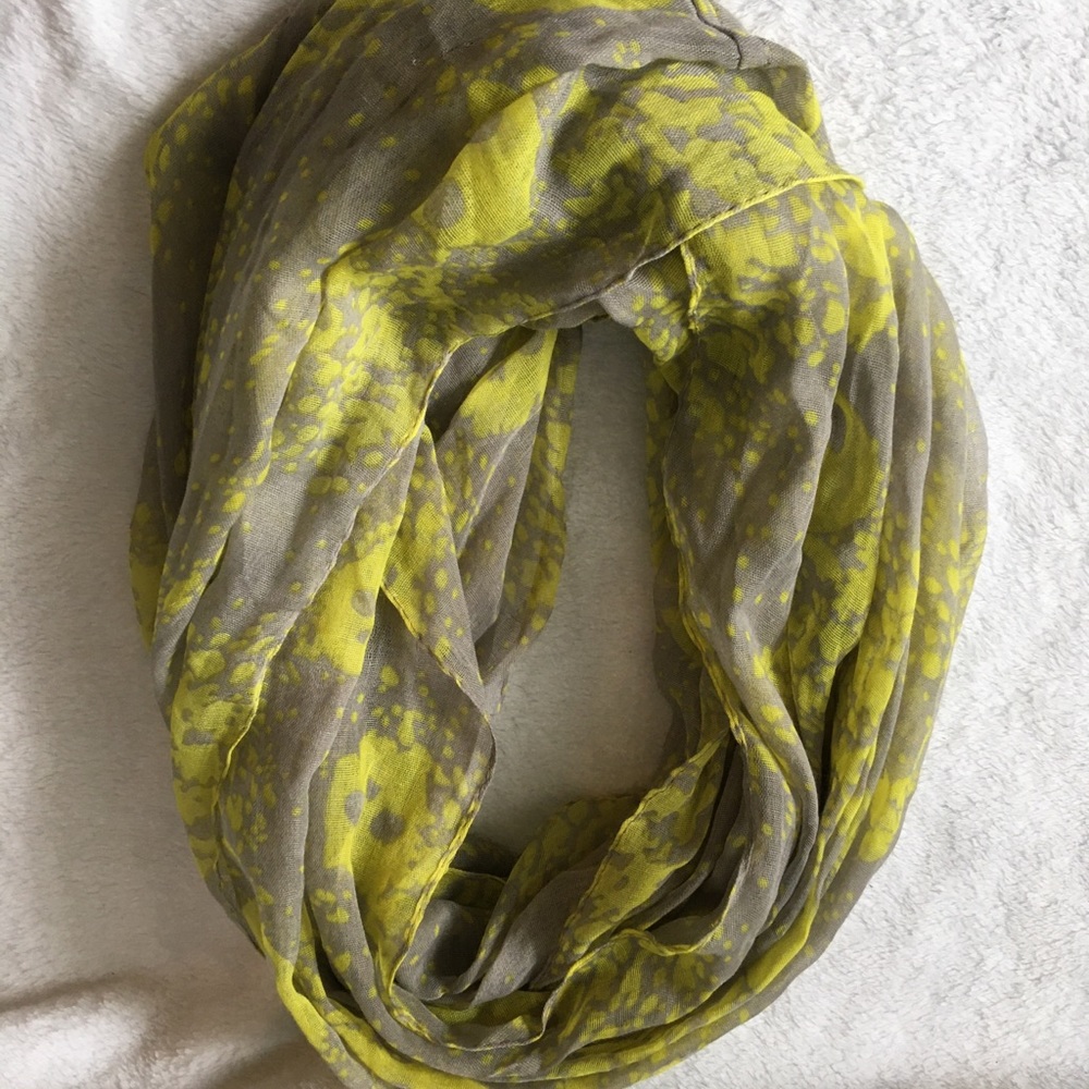 Infinity scarf